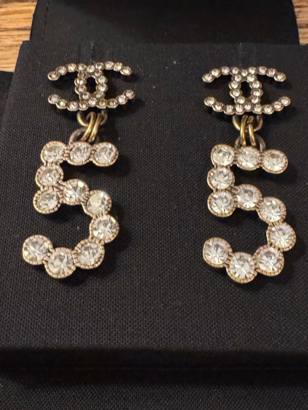 Limited Edition Classic Chanel CC Logo No. 5 Strass Crystal Dropped Earrings